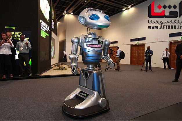 این ربات کوچک، نماینده شرکت مخابراتی اتصالات است.