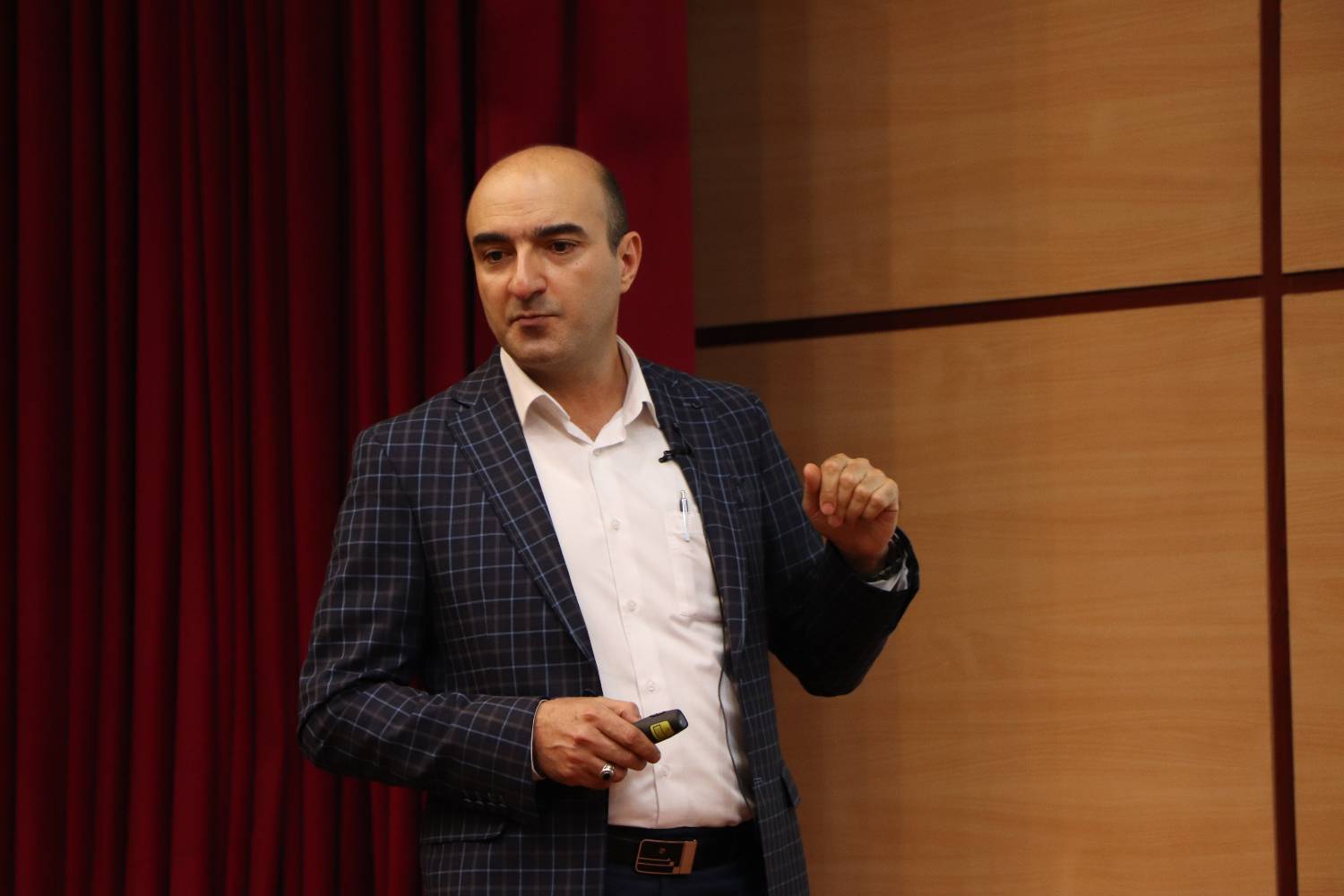 دکتر محمدحسام تدین، معاون پژوهشکده امنیت ارتباطات و فناوری اطلاعات